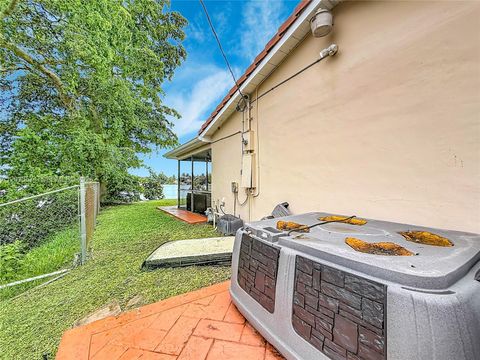 Tiny photo for 2501 NE 209th Ter, Miami, FL 33180 (MLS # A12025571)