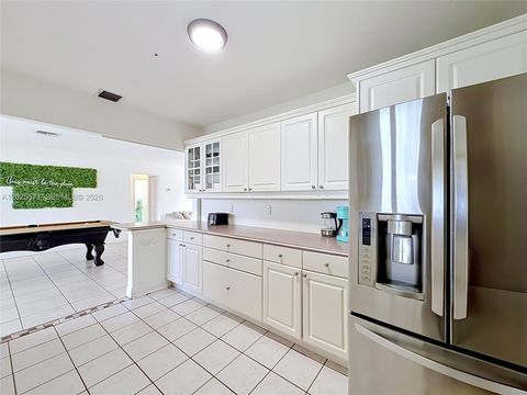 Tiny photo for 2501 NE 209th Ter, Miami, FL 33180 (MLS # A12025571)