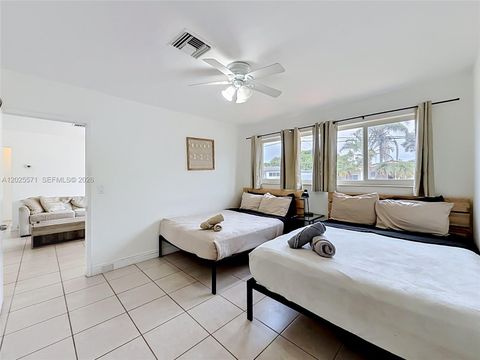 Tiny photo for 2501 NE 209th Ter, Miami, FL 33180 (MLS # A12025571)