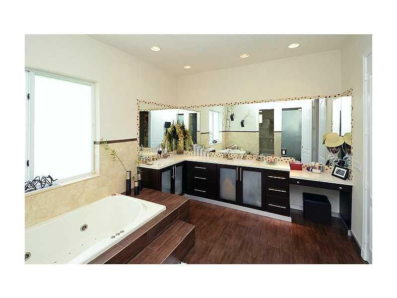 GREEN MEADOWS - Residential