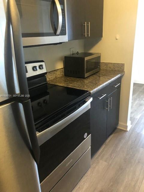 PRESERVE AT AVERY LAKES - Residential