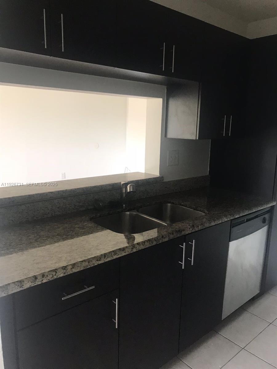 PRESERVE AT AVERY LAKES - Residential