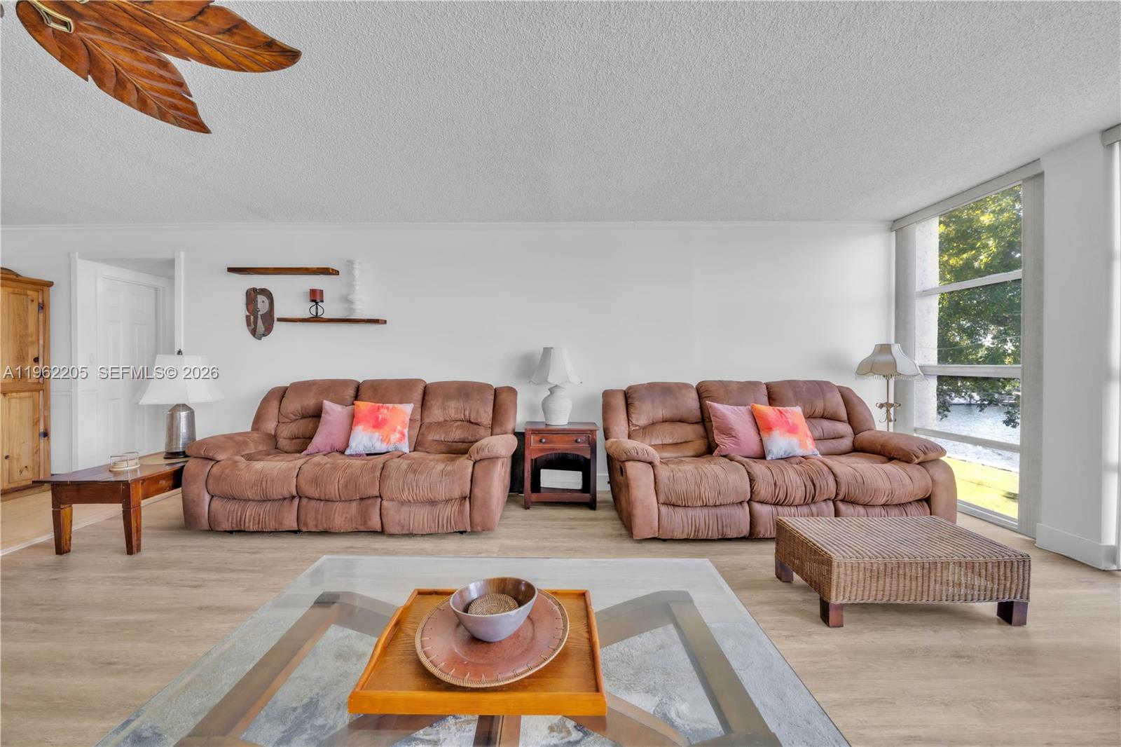 601 Three Islands Blvd 302