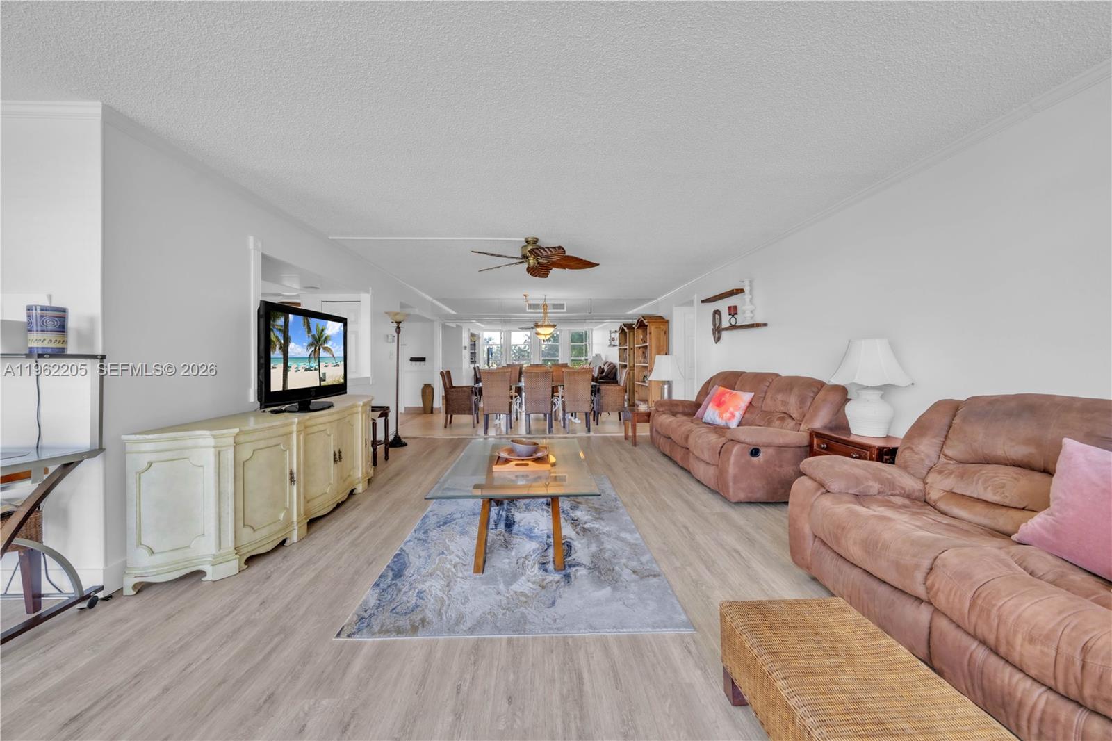 601 Three Islands Blvd 302