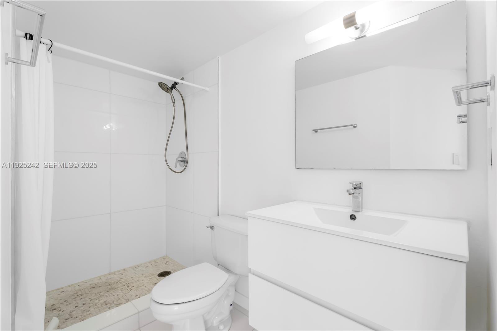 WEST BAY PLAZA CONDO - Residential