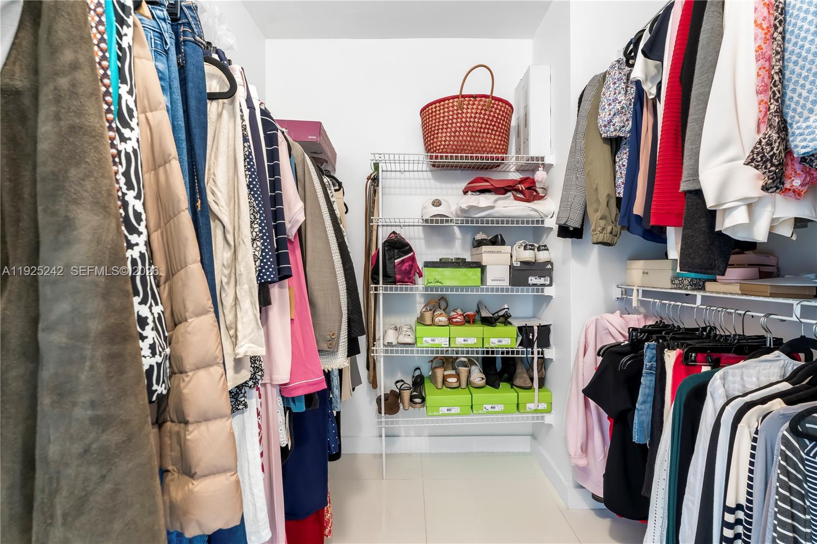 WEST BAY PLAZA CONDO - Residential