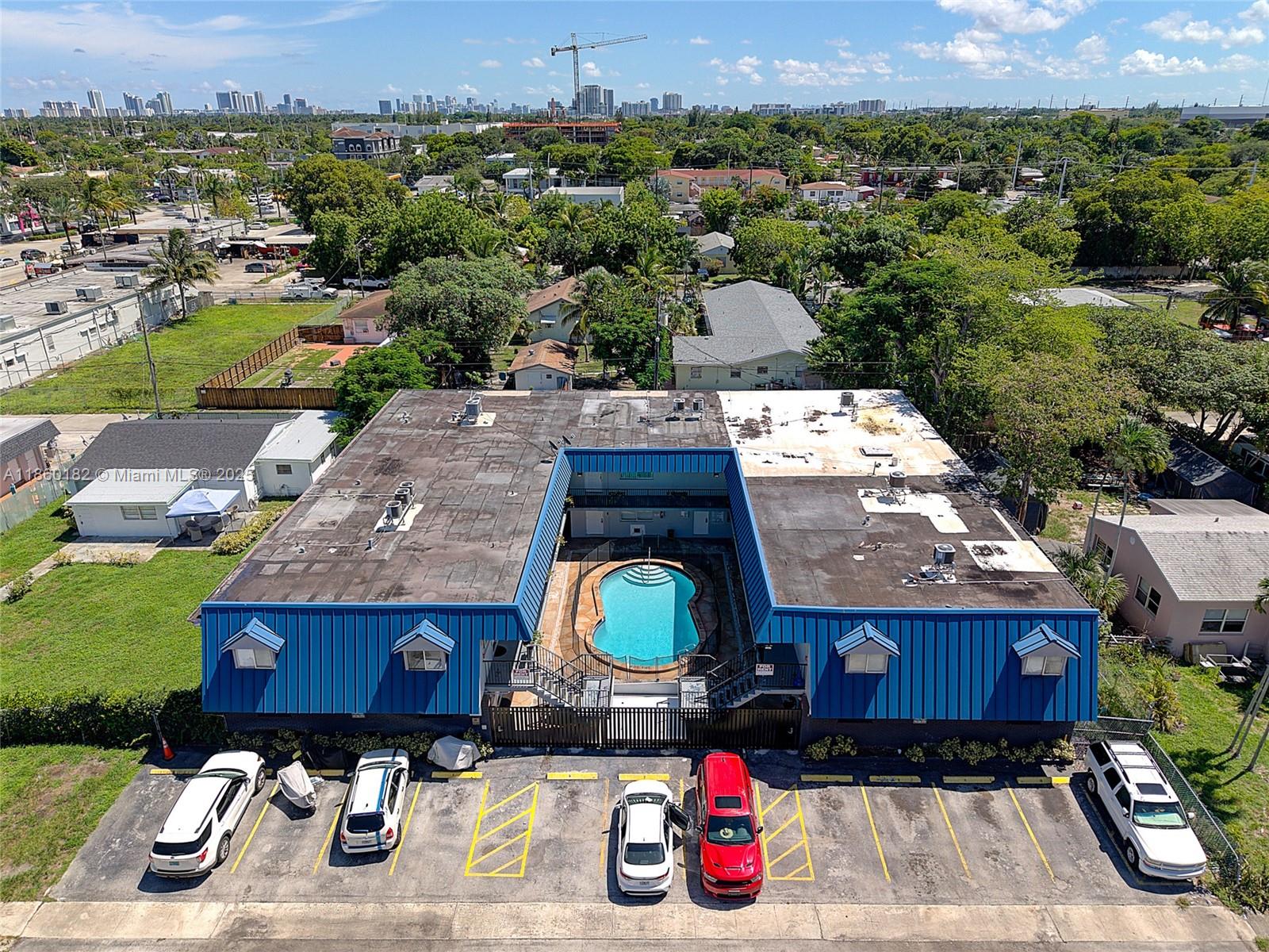 NORTH HOLLYWOOD - Residential Lease