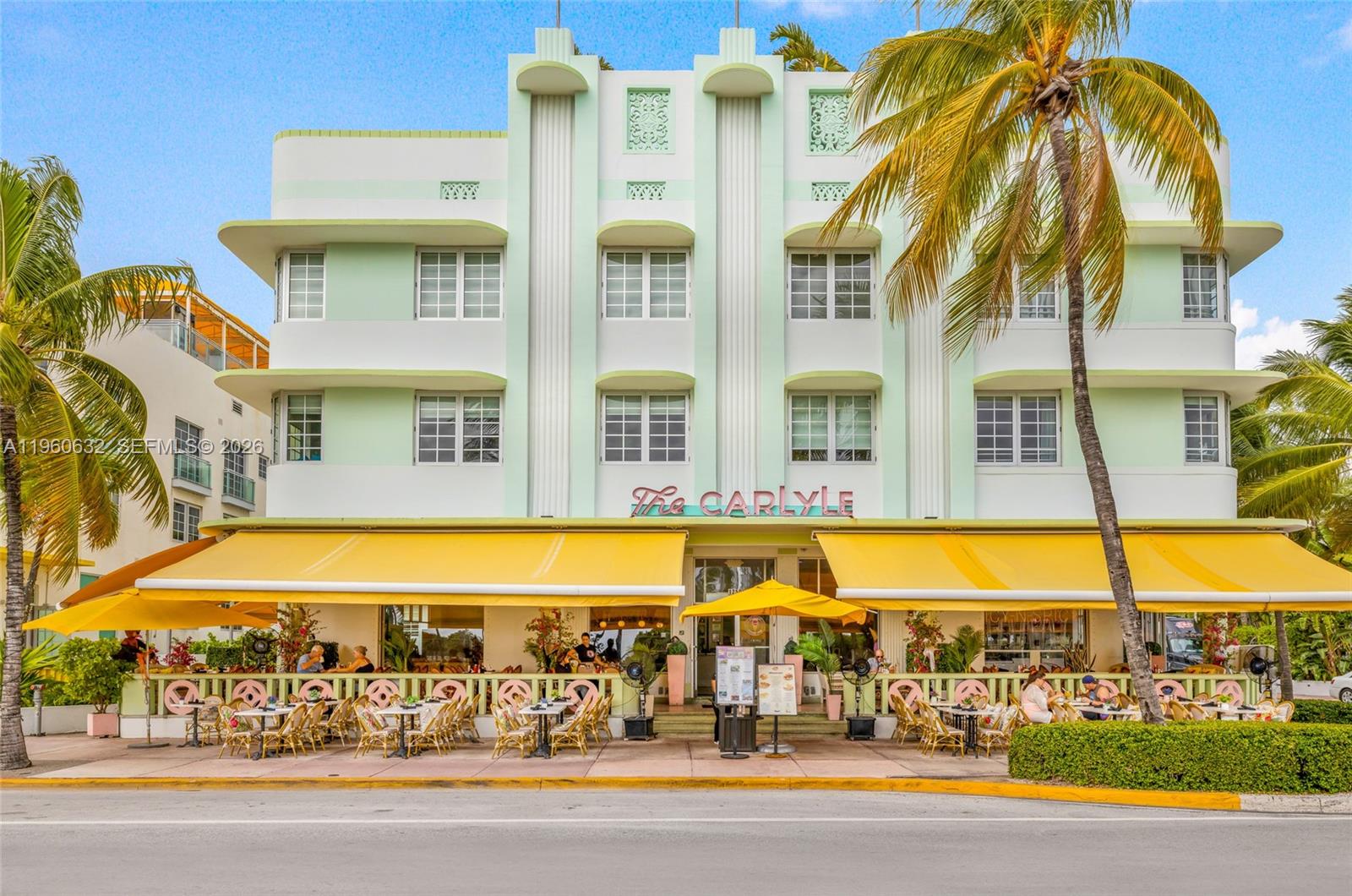 THE CARLYLE DECO HOTEL CO - Residential