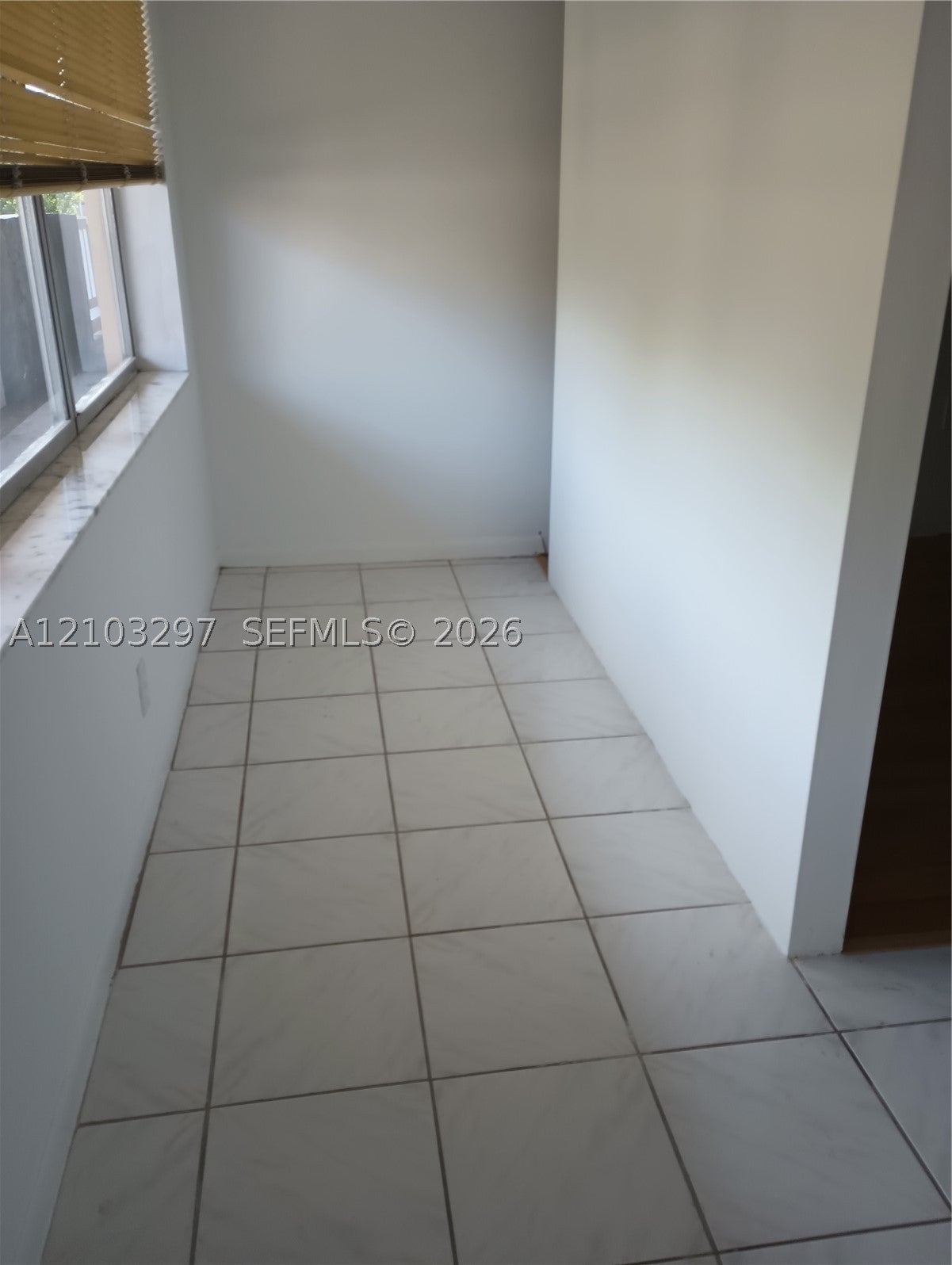 9141 Sunrise Lakes Blvd 219