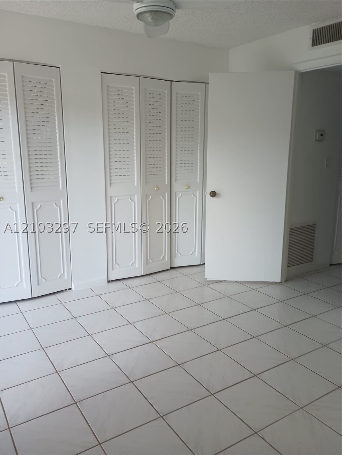 9141 Sunrise Lakes Blvd 219