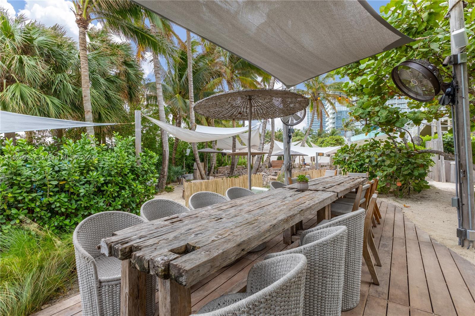 RONEY PALACE CONDO - Residential