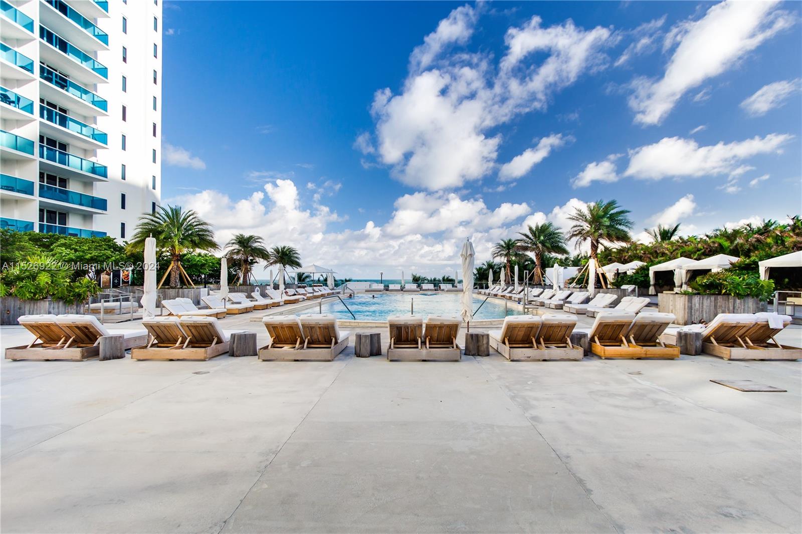 RONEY PALACE CONDO - Residential