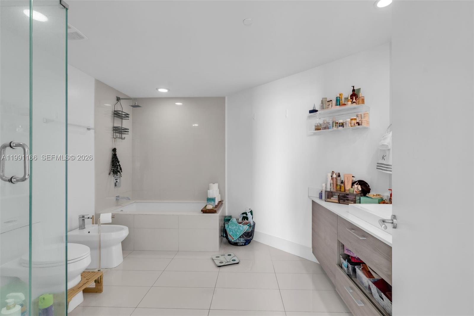 1300 S MIAMI AVENUE CONDO - Residential