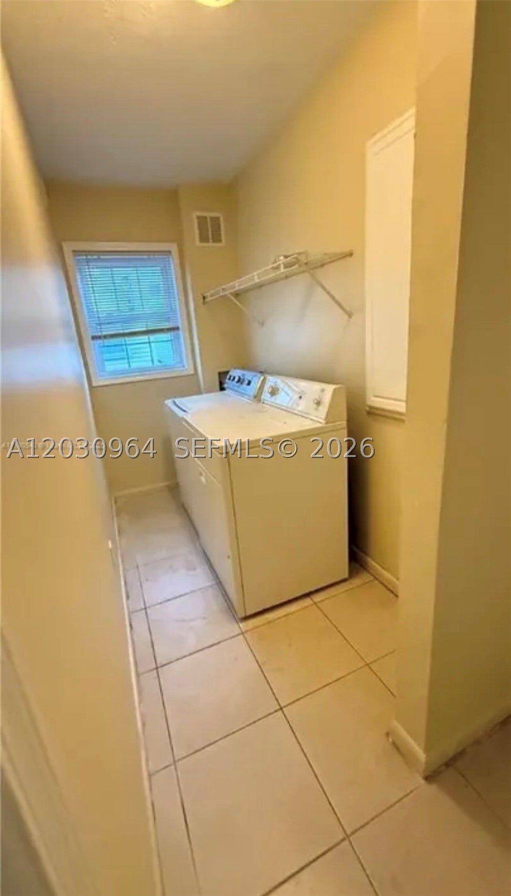 1742 SW 44th Ter