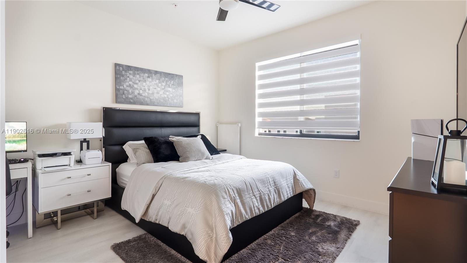 DOWNTOWN DORAL SOUTH PHAS - Residential