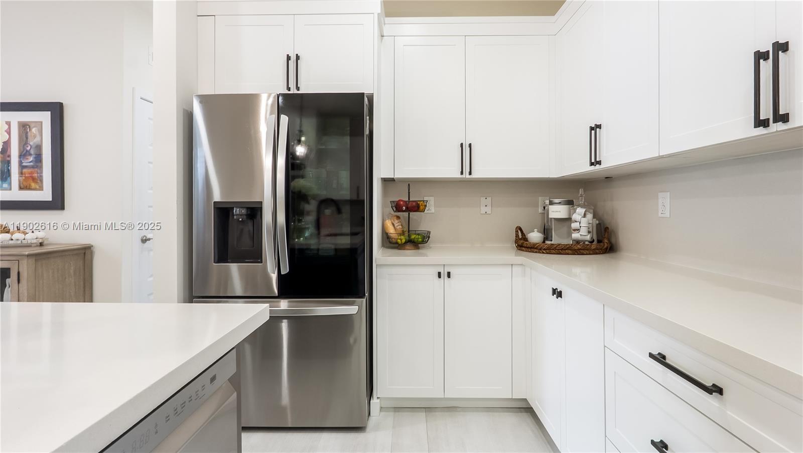 DOWNTOWN DORAL SOUTH PHAS - Residential