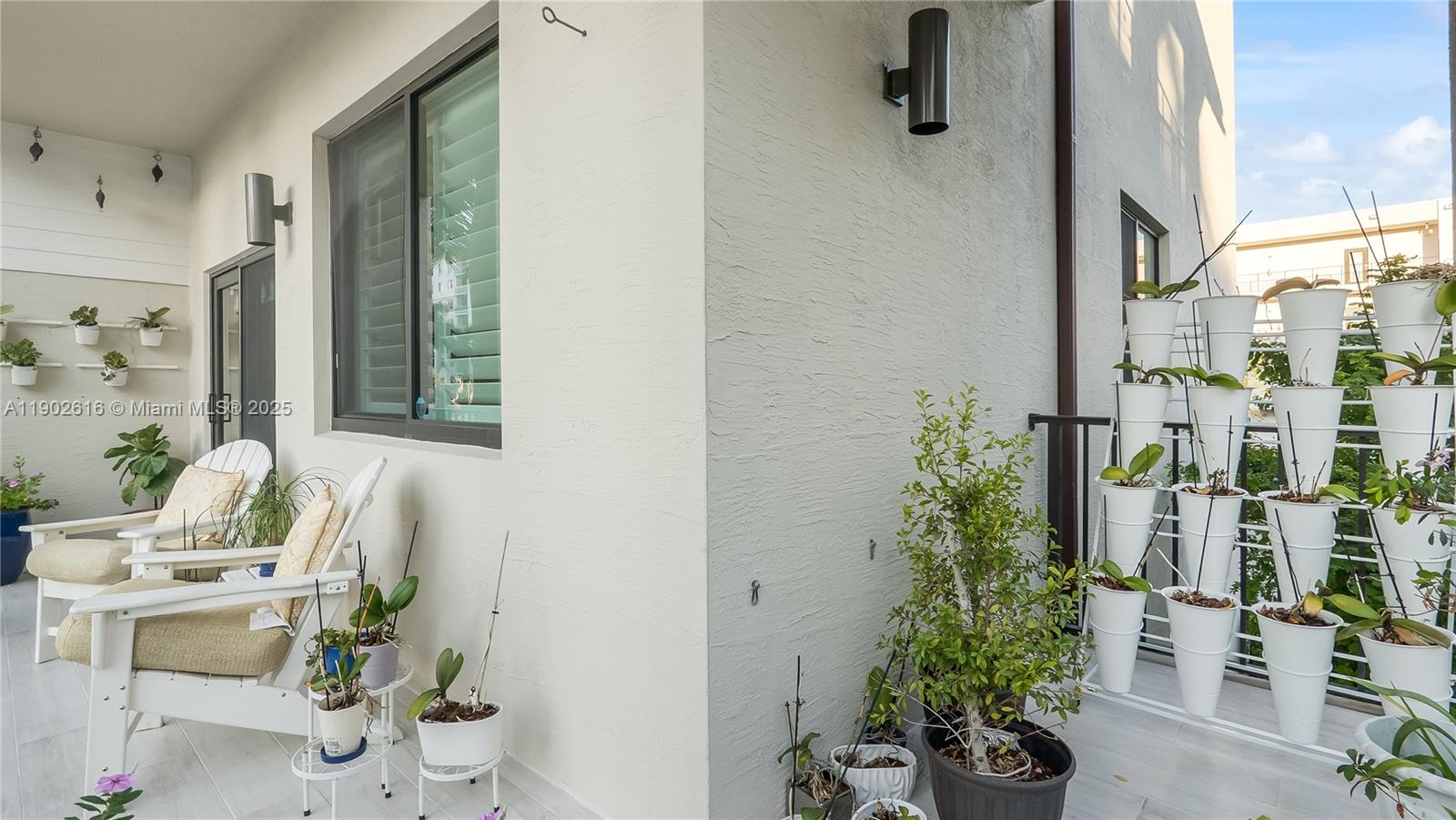 DOWNTOWN DORAL SOUTH PHAS - Residential