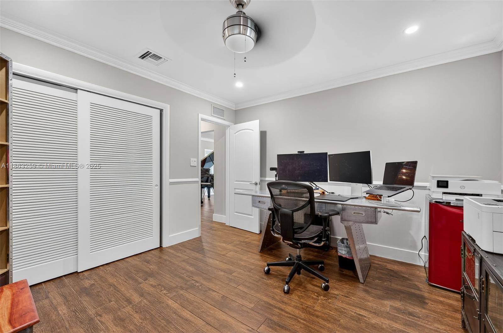 EDGEWATER ESTATES - Residential