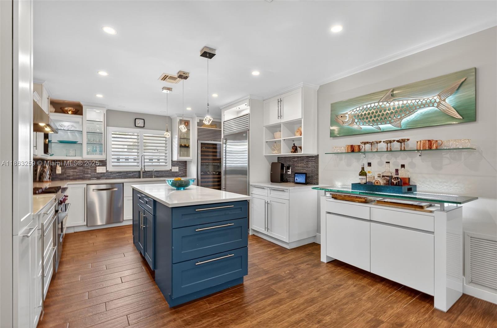 EDGEWATER ESTATES - Residential