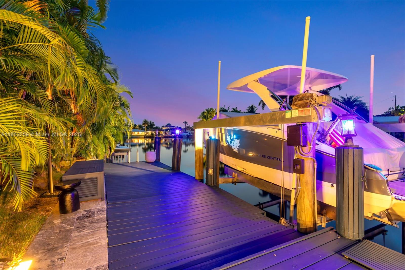 EDGEWATER ESTATES - Residential