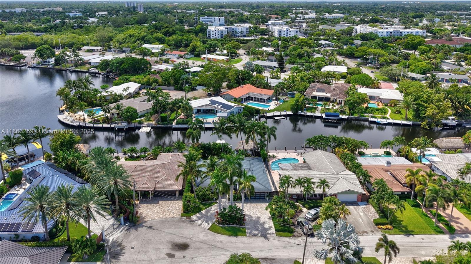 EDGEWATER ESTATES - Residential