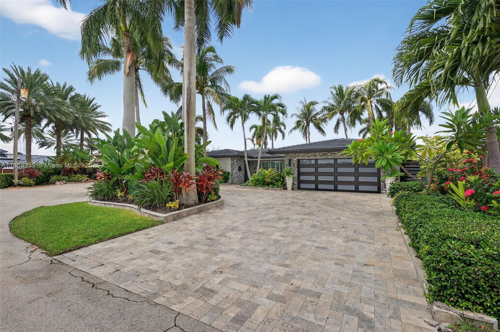 EDGEWATER ESTATES - Residential