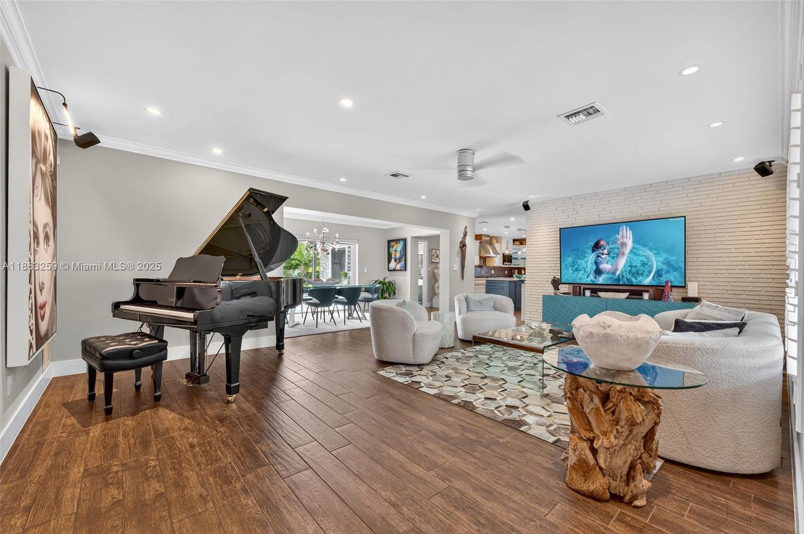 EDGEWATER ESTATES - Residential