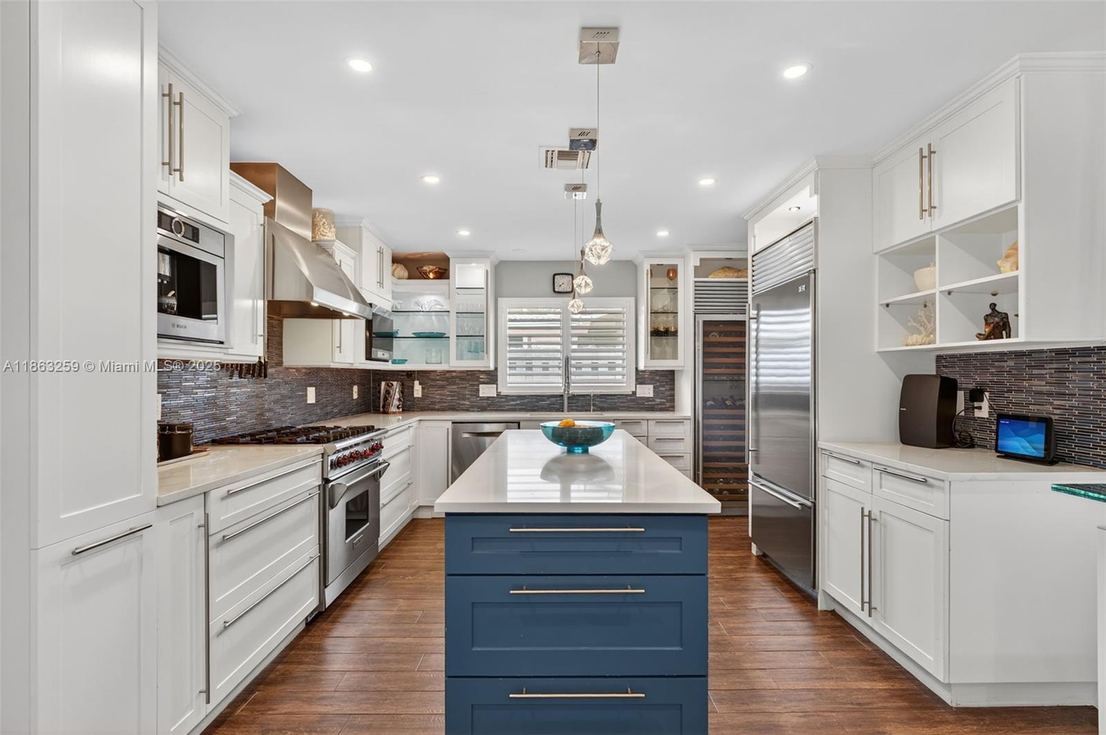 EDGEWATER ESTATES - Residential