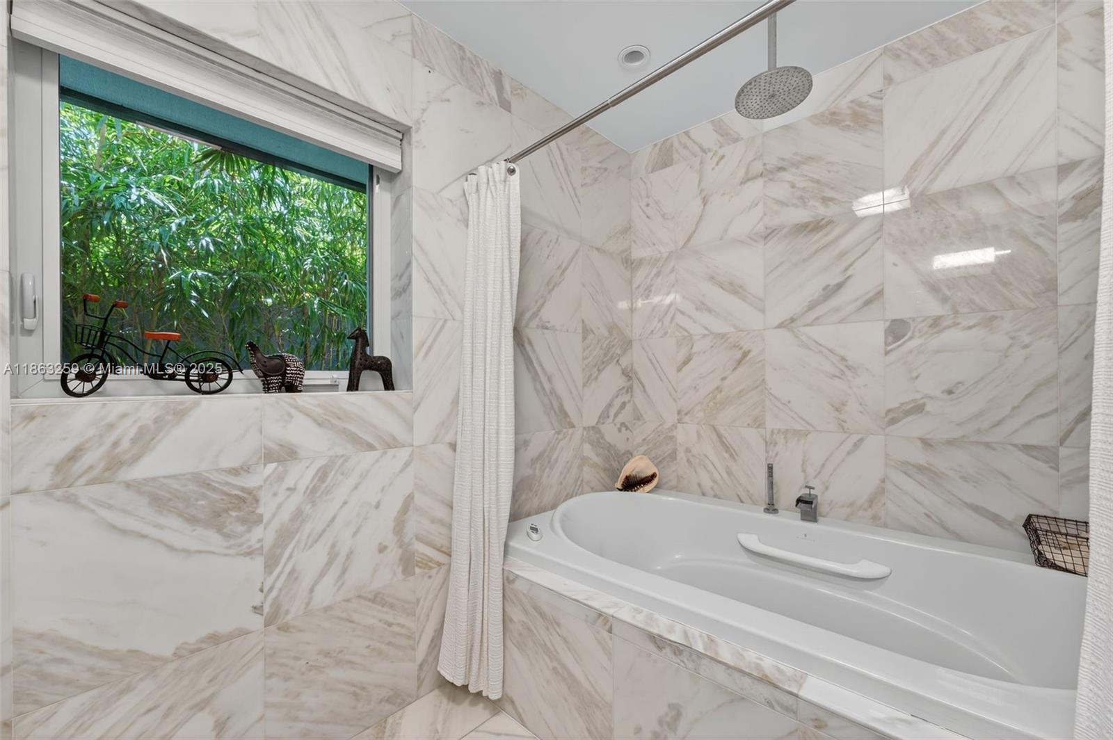 EDGEWATER ESTATES - Residential