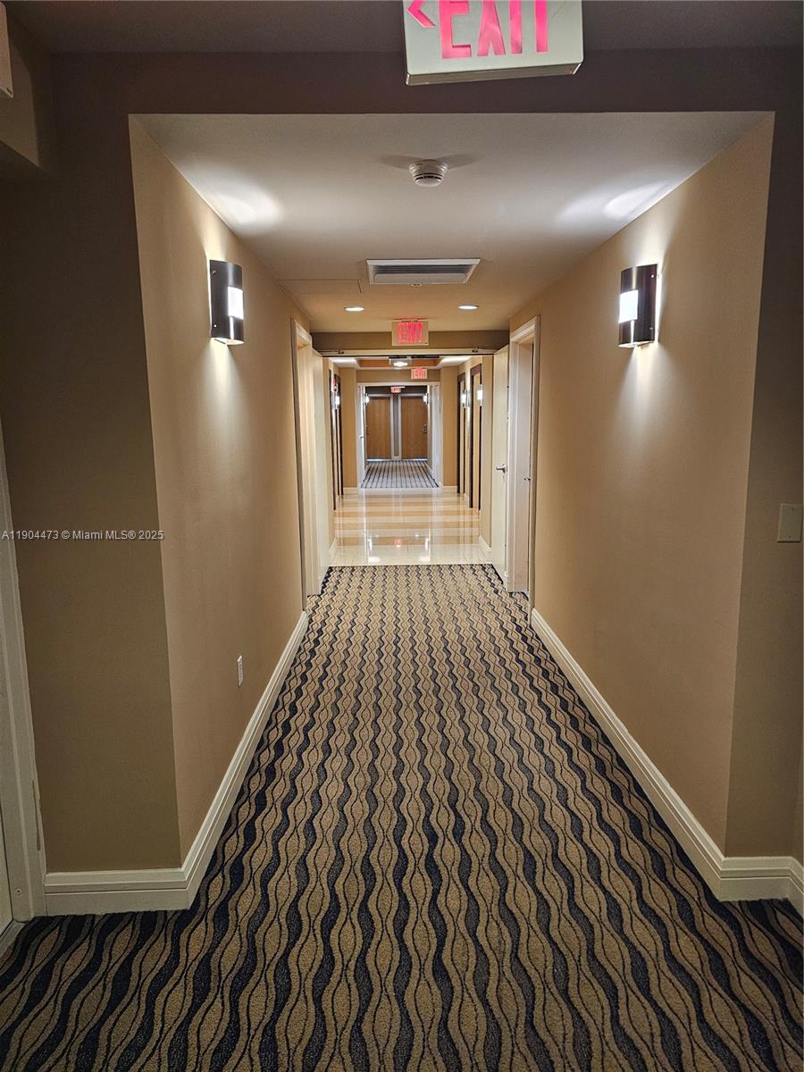 VIZCAYNE NORTH CONDO - Residential