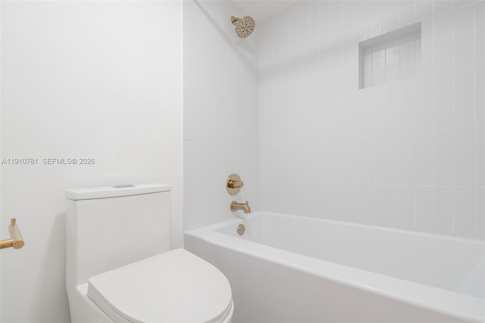 AVENTURA ELDORADO CONDO - Residential