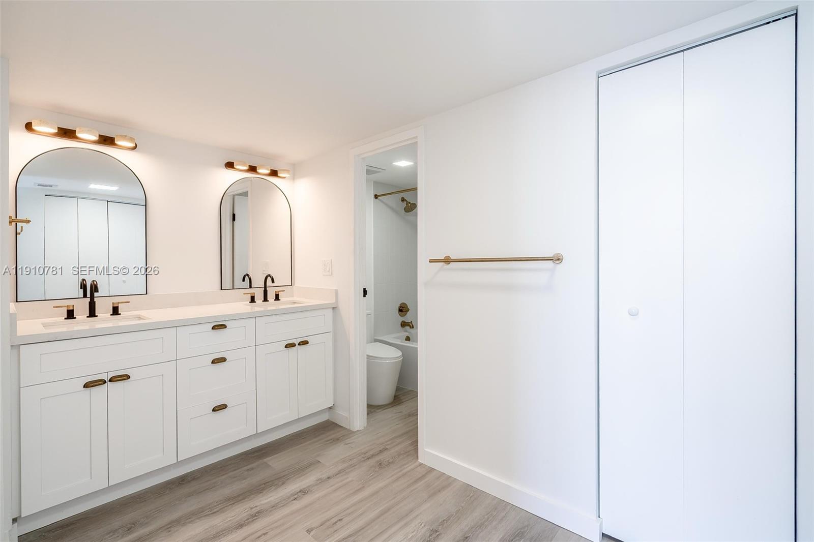 AVENTURA ELDORADO CONDO - Residential