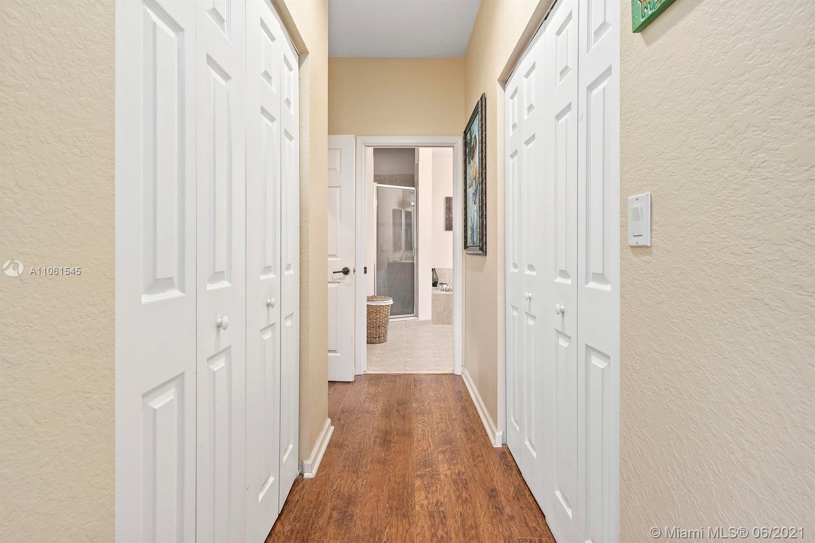 RIVER GLEN CONDOMINIUM - Residential Lease