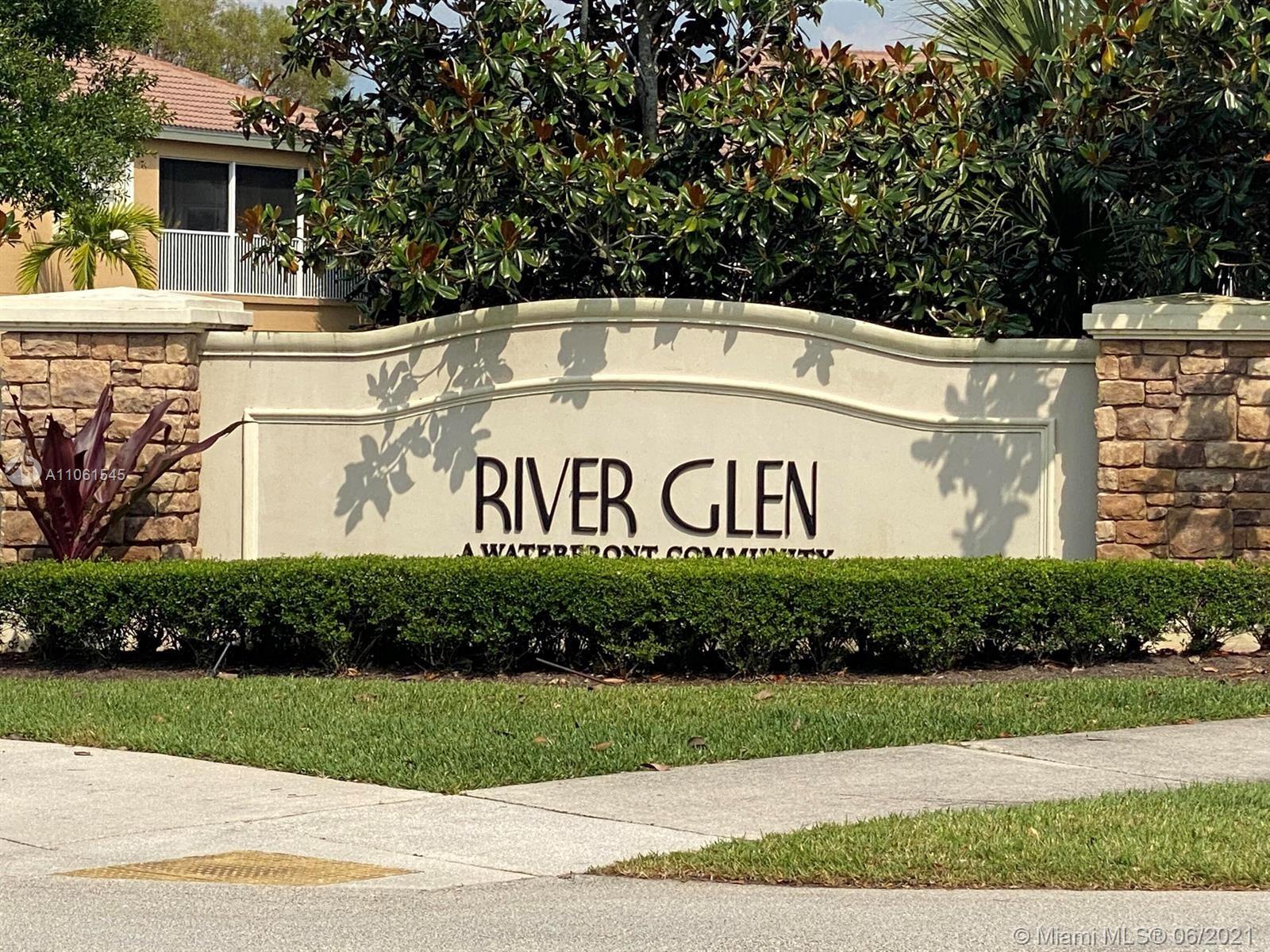 RIVER GLEN CONDOMINIUM - Residential Lease