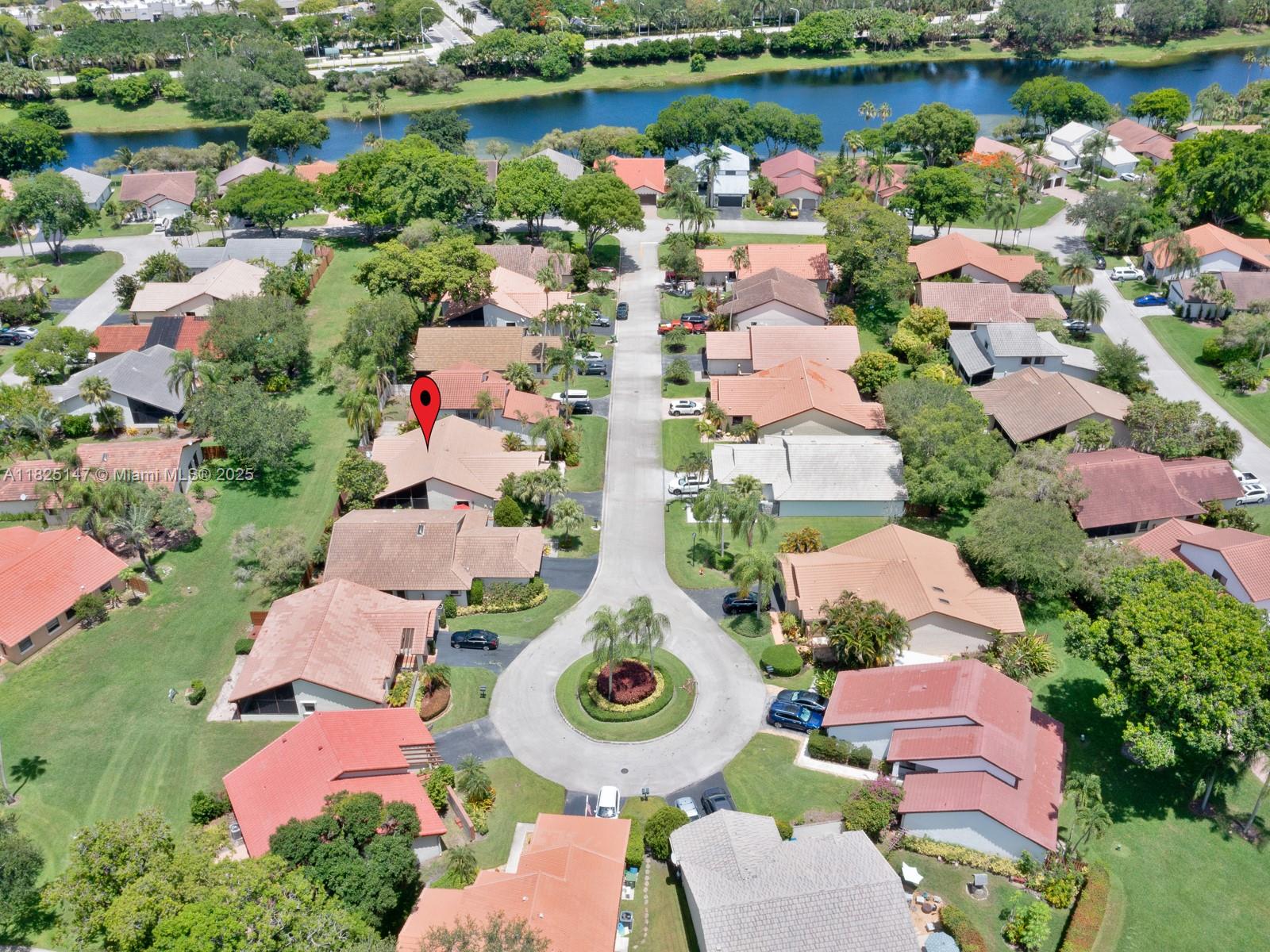 COUNTRY ISLES - Residential