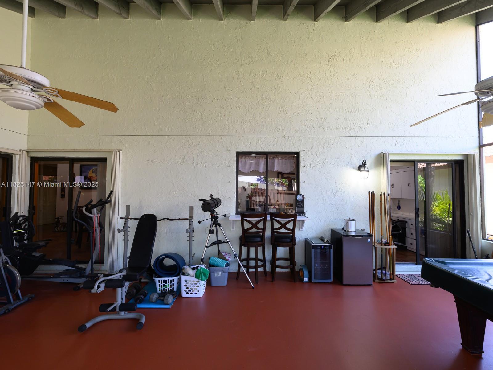 COUNTRY ISLES - Residential