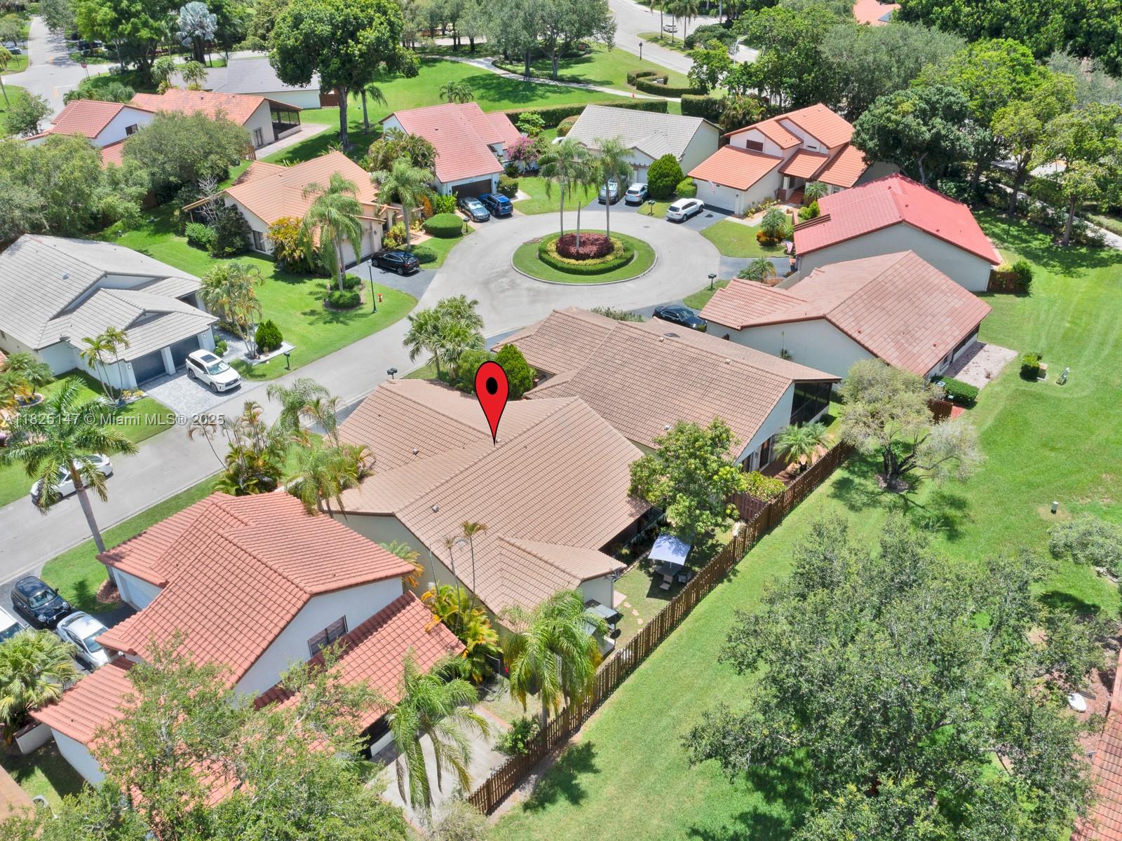 COUNTRY ISLES - Residential