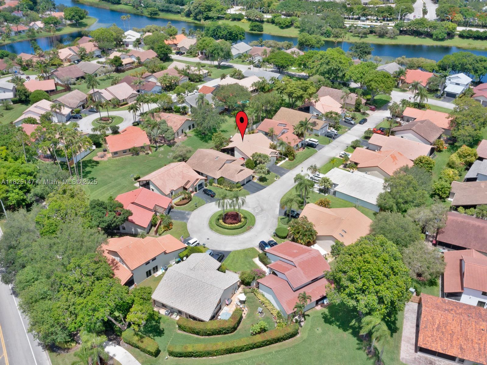 COUNTRY ISLES - Residential