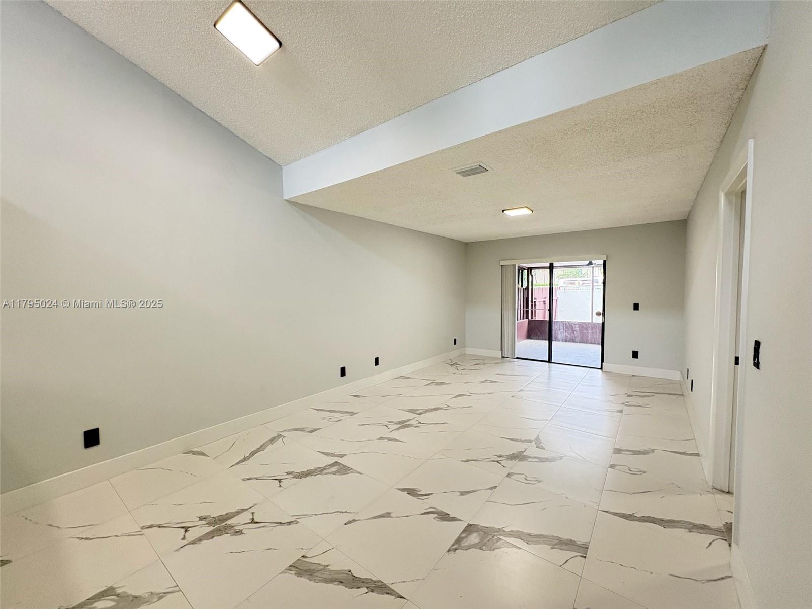 6956 Sw 40th Ct 15-M, Miramar, Broward County, Florida - 2 Bedrooms  
2 Bathrooms - 