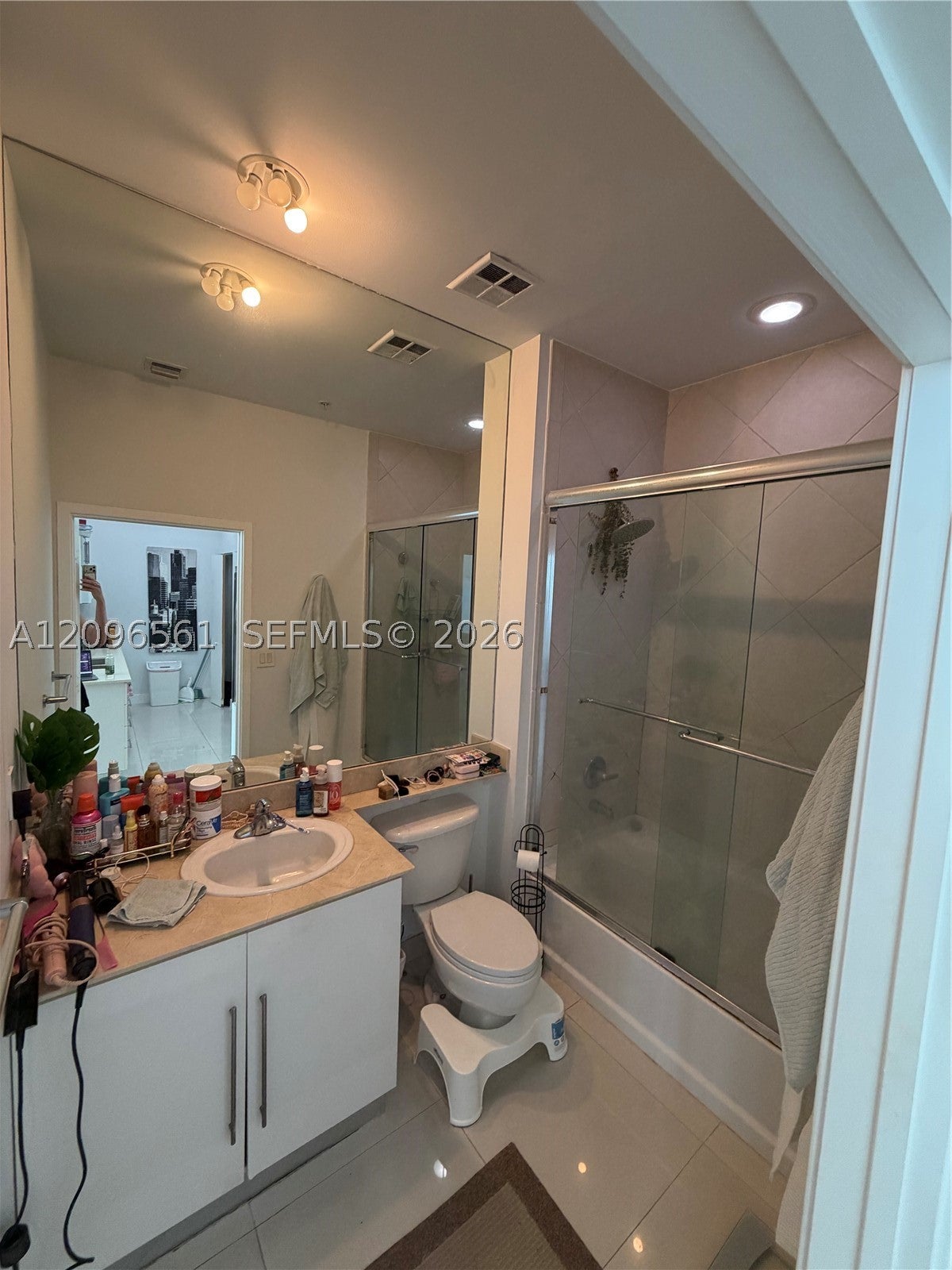 335 S Biscayne Blvd LPH-06