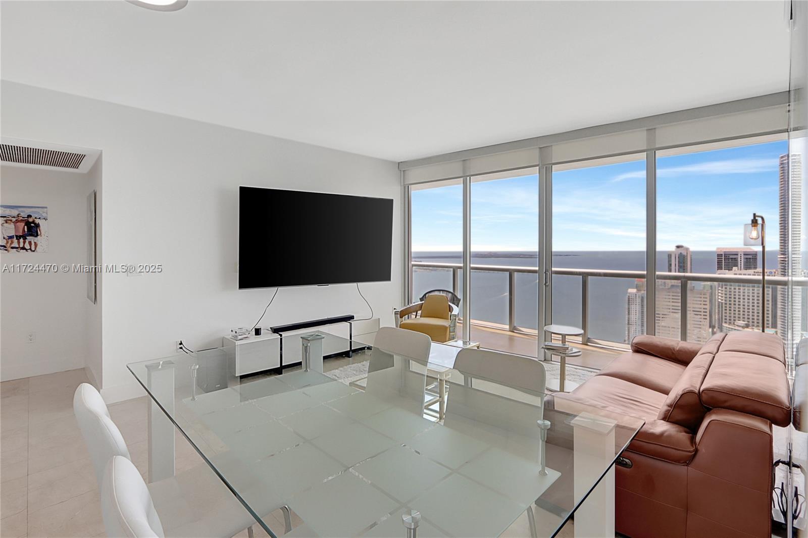 ICON BRICKELL NO TWO - Residential