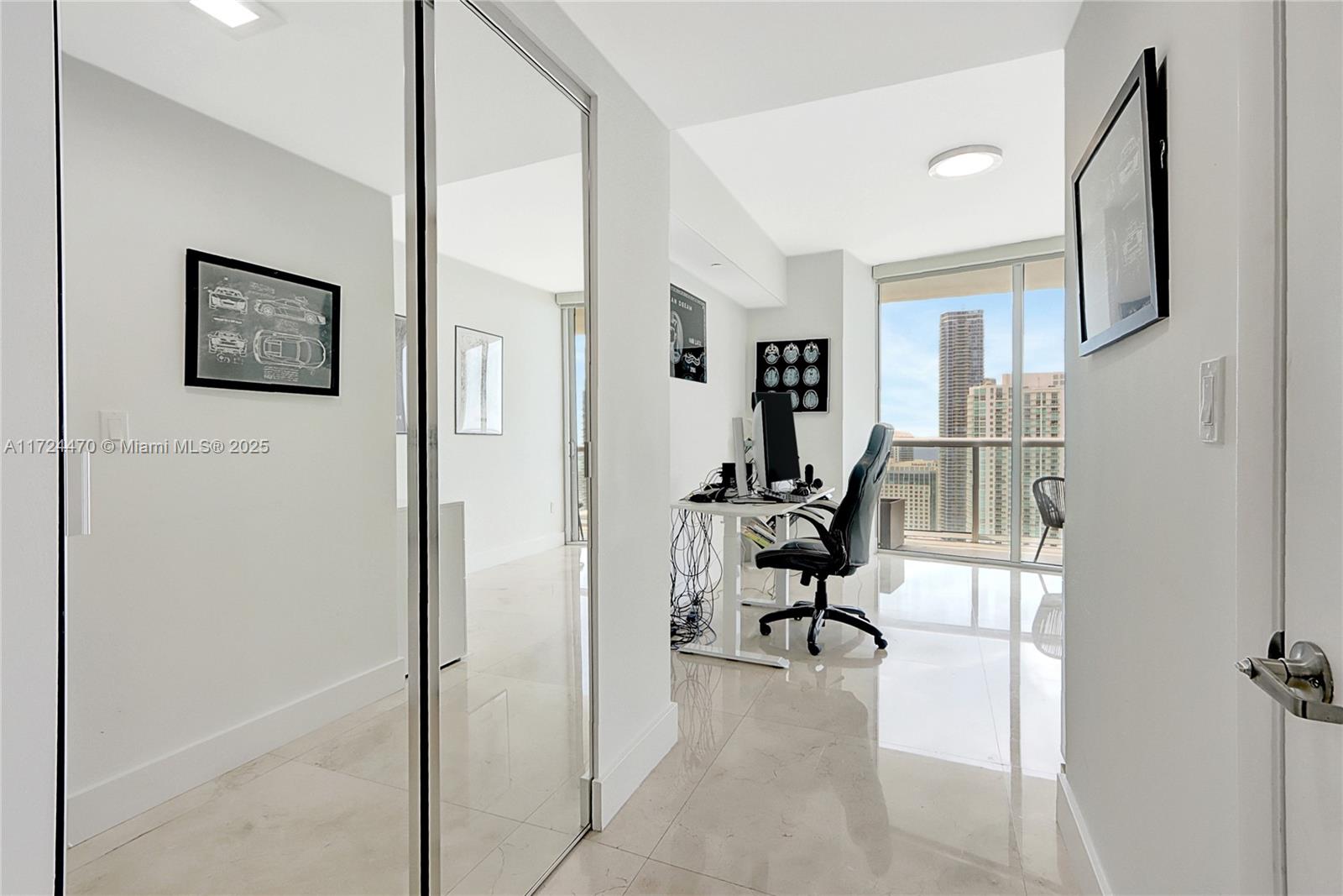ICON BRICKELL NO TWO - Residential