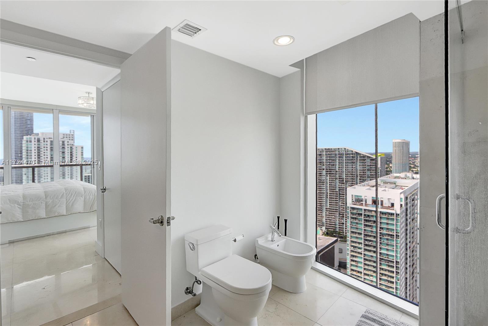 ICON BRICKELL NO TWO - Residential