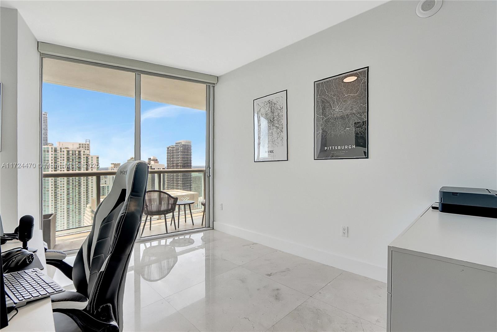 ICON BRICKELL NO TWO - Residential