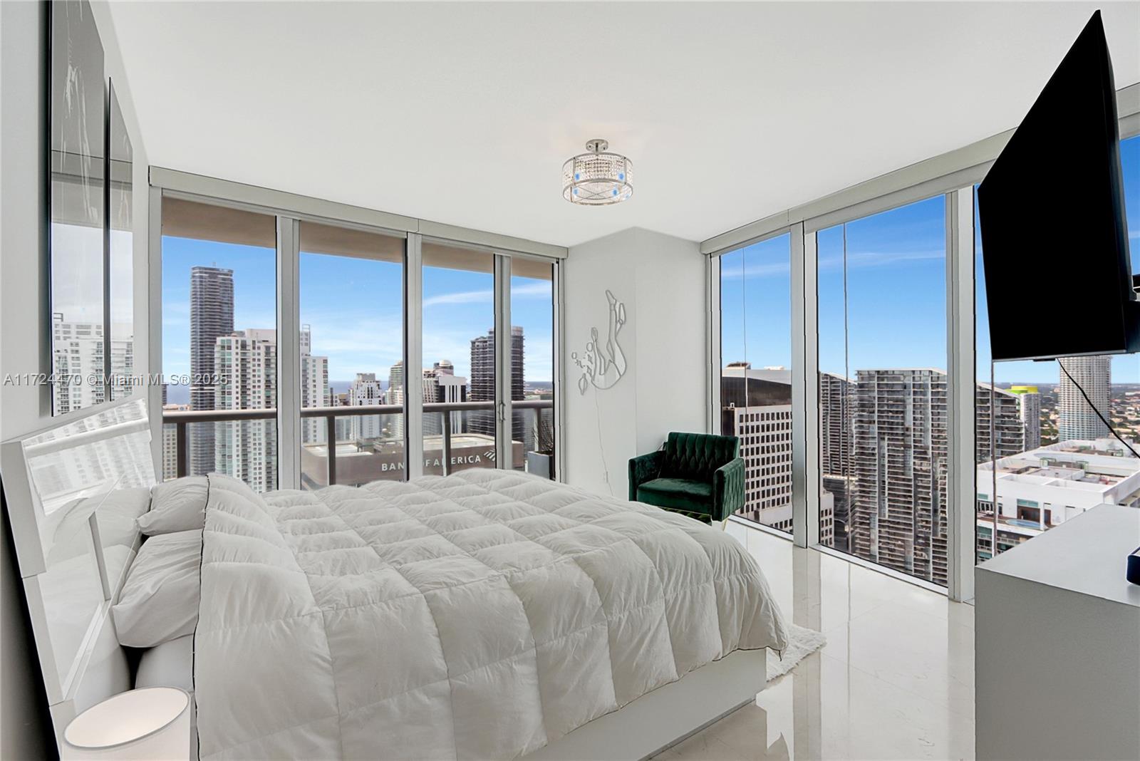 ICON BRICKELL NO TWO - Residential