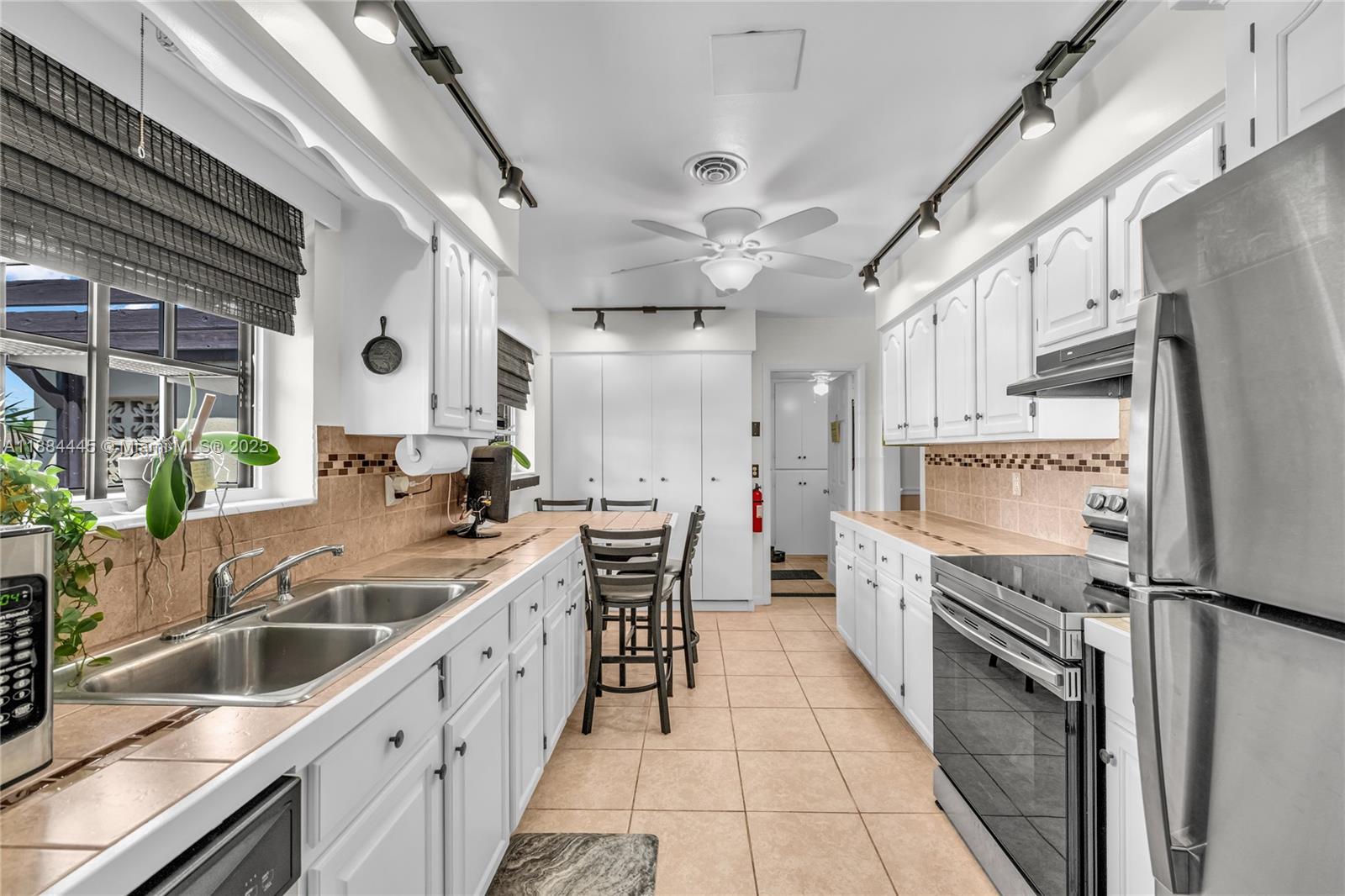 BOULEVARD HEIGHTS SEC TEN - Residential