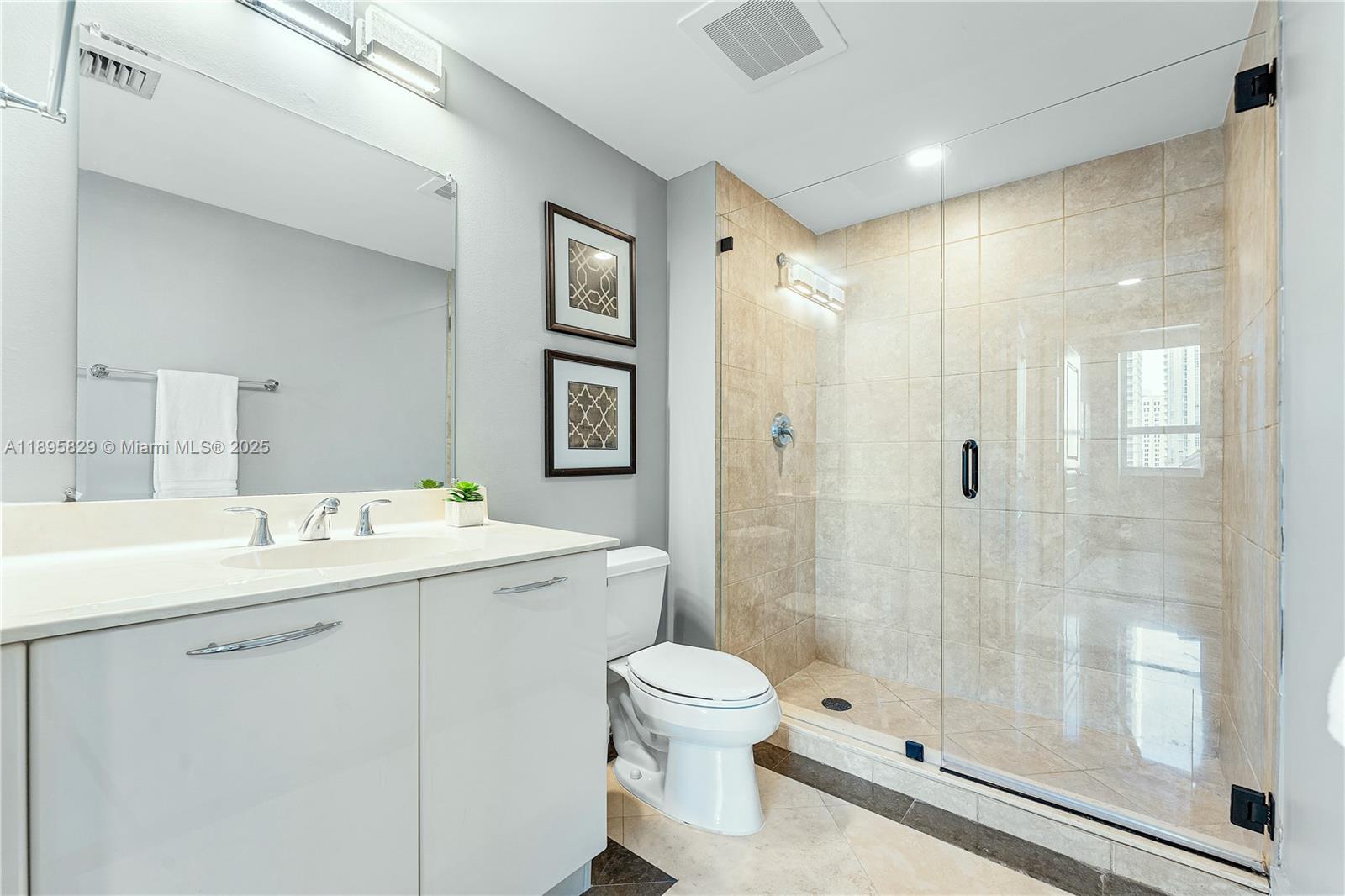 350 LAS OLAS PLACE CONDO - Residential