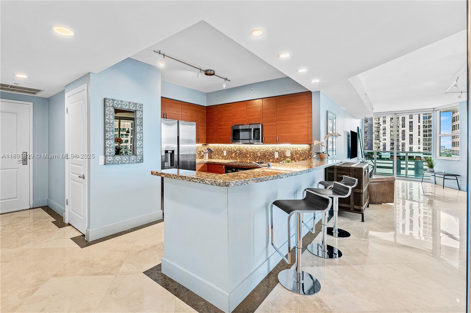 350 LAS OLAS PLACE CONDO - Residential