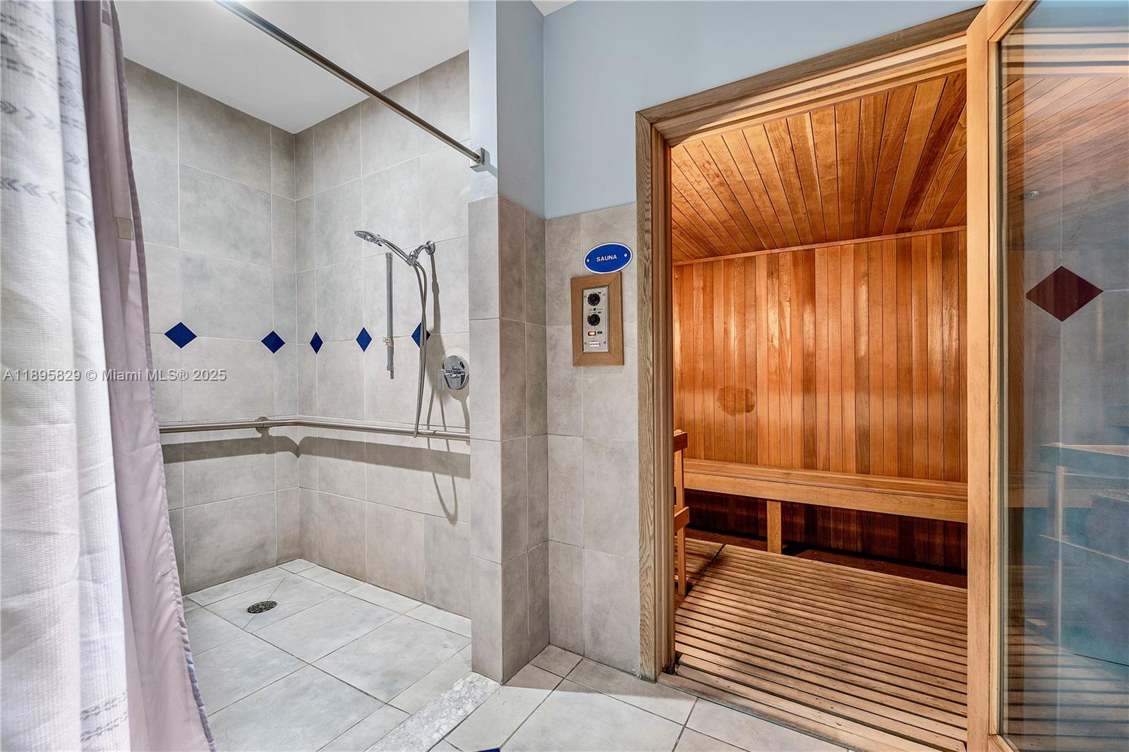 350 LAS OLAS PLACE CONDO - Residential