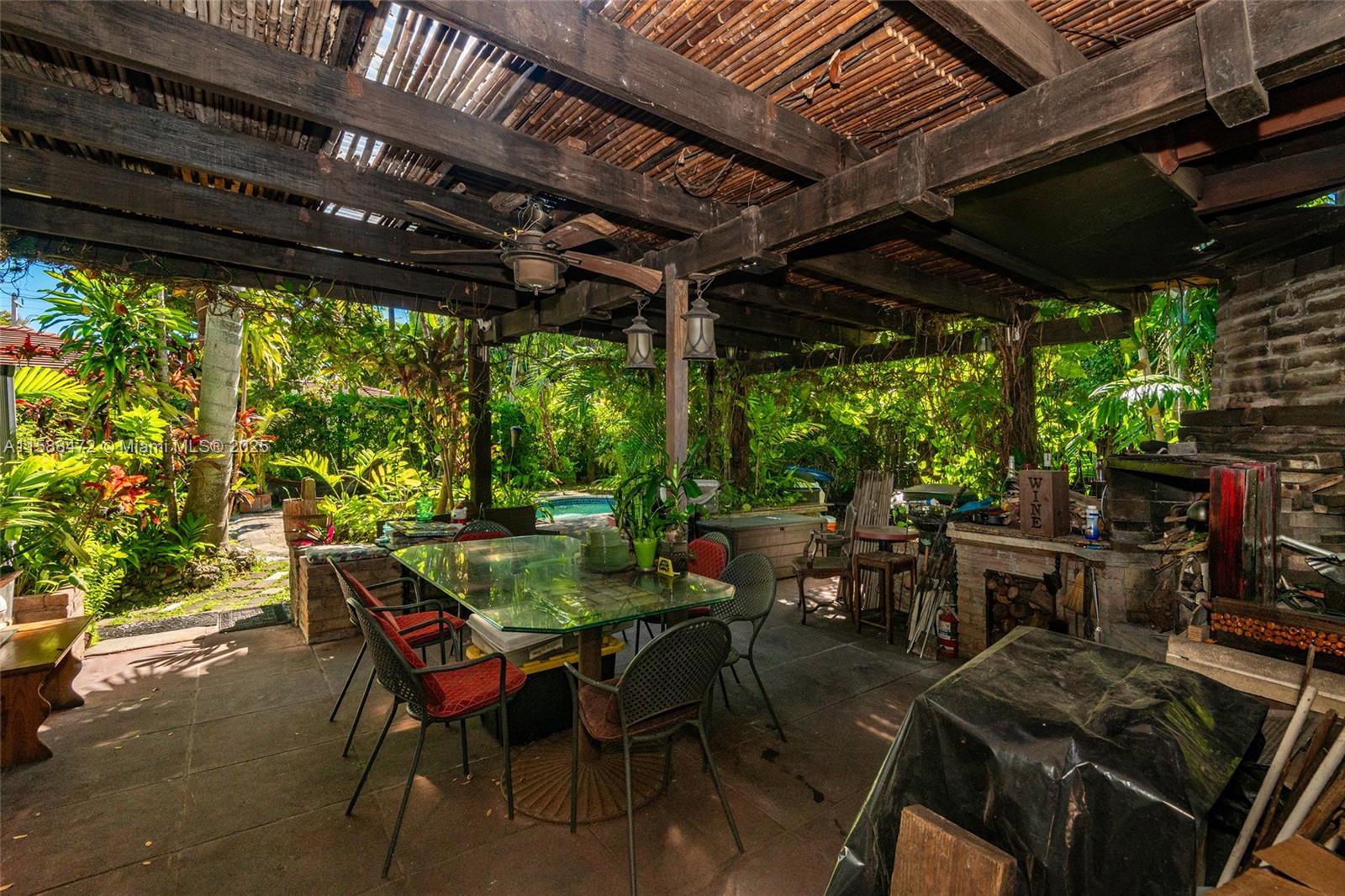 CORAL GABLES CRAFTS SEC - Residential